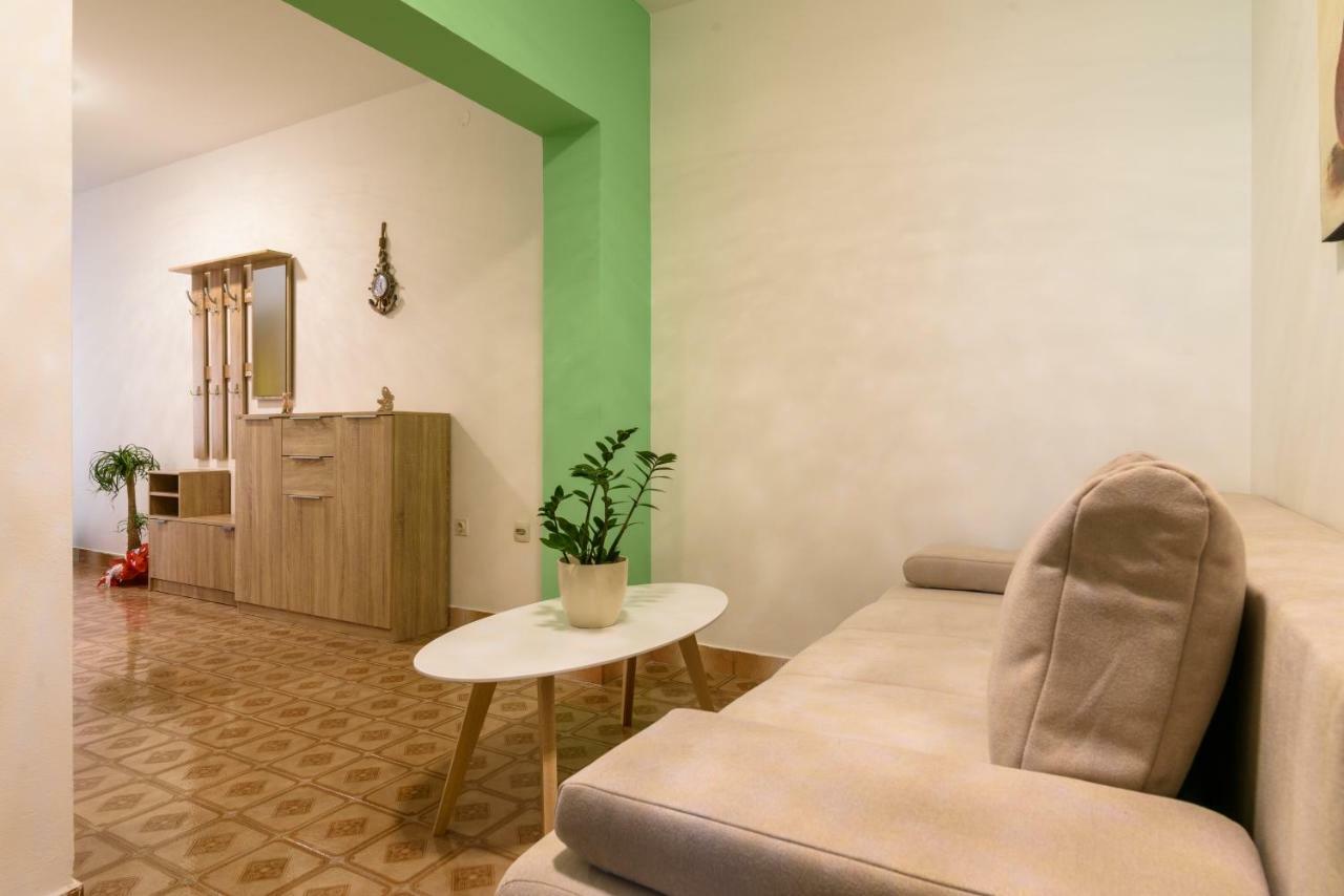 Accommodation Mamut تروغير المظهر الخارجي الصورة